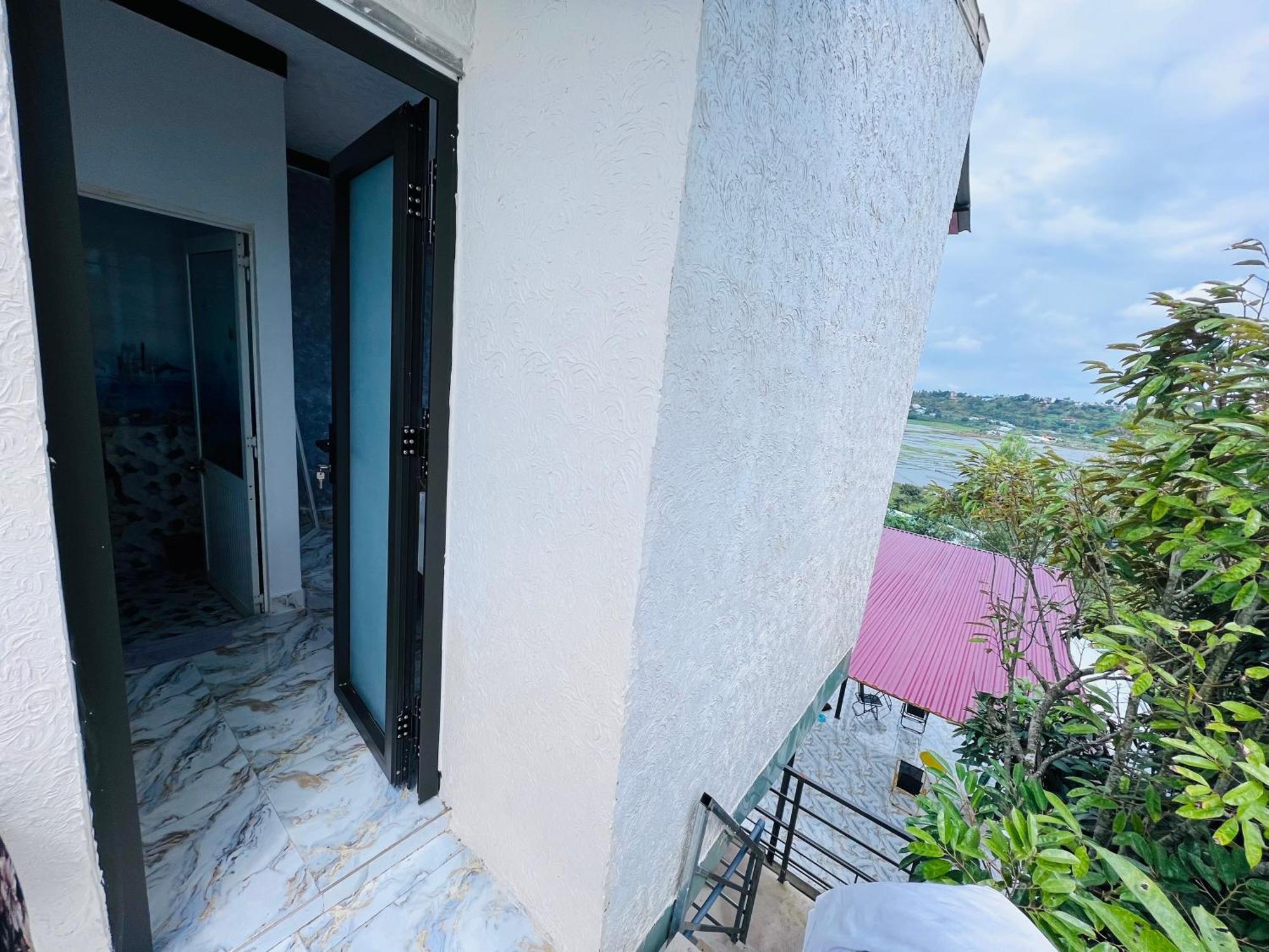 Gio Homestay - Плейку Экстерьер фото